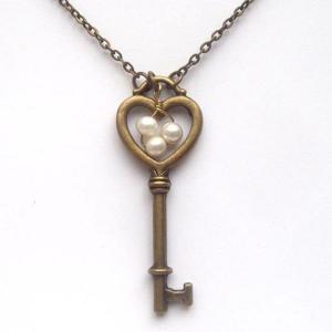 Antiqued Brass Key Pearl Necklace