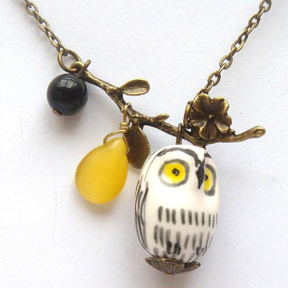 Antiqued Brass Leaf Agate Cat Eye Porcelain Owl Necklace